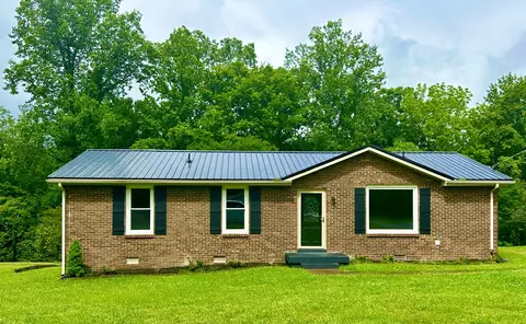 3908 Cedar St, Centerville, TN 37033 photo 2
