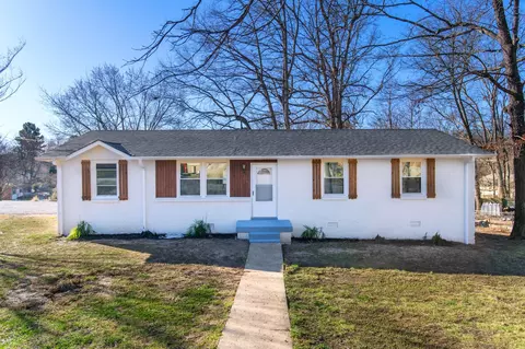 115 Schrader Heights Dr, Dickson, TN 37055