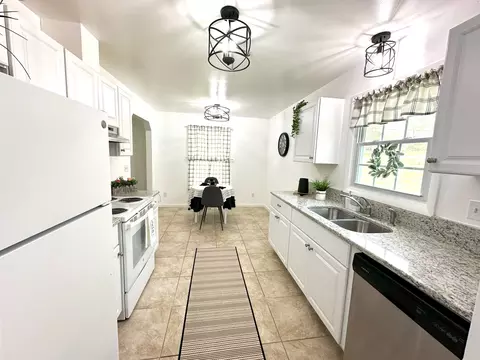 Kitchen - 809 Forrest Rd, Pulaski, TN 38478 photo 4 of 6