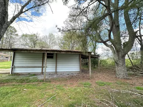 Exterior - 809 Forrest Rd, Pulaski, TN 38478 photo 8 of 10