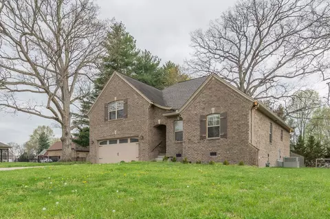 1013 Northridge Dr, Greenbrier, TN 37073