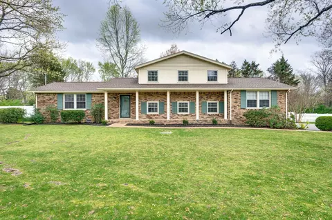 8121 Suzanne Dr, Brentwood, TN 37027