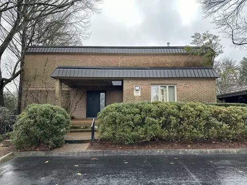 698 Timber Ln, Nashville, TN 37215