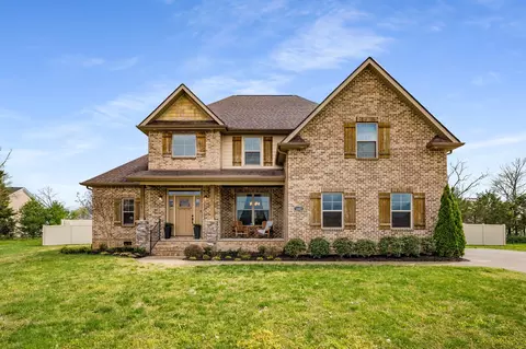 1802 Sawtooth Ct, Murfreesboro, TN 37130