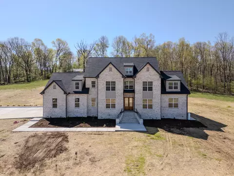 7033 Hall Rd, Greenbrier, TN 37073