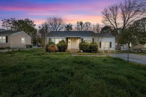 711 Meadowlane Dr, Lebanon, TN 37087