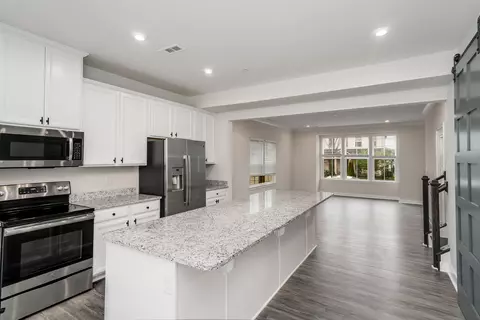 Kitchen - 3035 Oglethorpe Dr, Franklin, TN 37064 photo 3 of 4