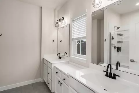 Bath - 3035 Oglethorpe Dr, Franklin, TN 37064 photo 1 of 4
