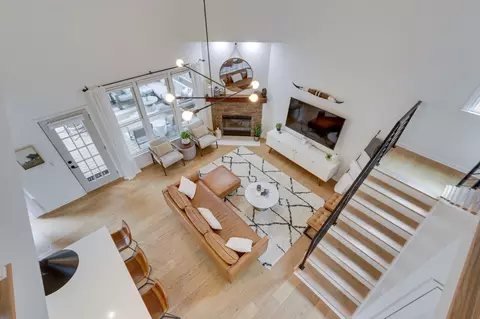 Living - 520 Caselton Ct, Franklin, TN 37069 photo 4 of 4