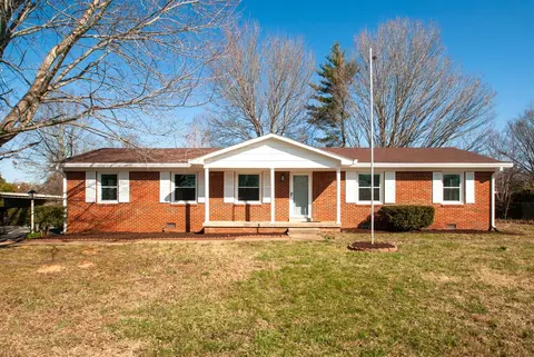 214 Stonewall Rd, Columbia, TN 38401