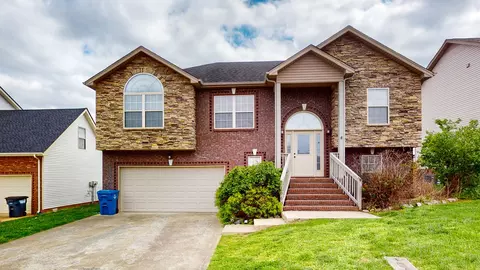 1060 Henry Place Blvd, Clarksville, TN 37042
