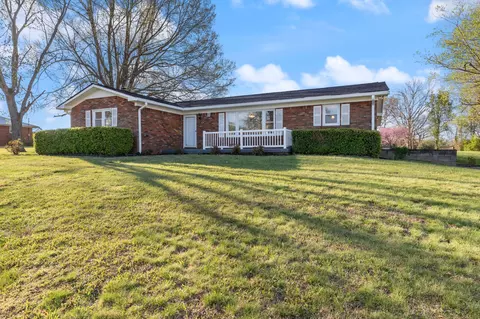 Exterior - 22 Rye St, Mcewen, TN 37101 photo 2 of 8