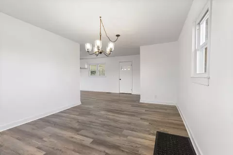 Dining - 22 Rye St, Mcewen, TN 37101 photo 1 of 1