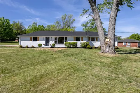 2903 Stanwyck Dr, Nashville, TN 37207