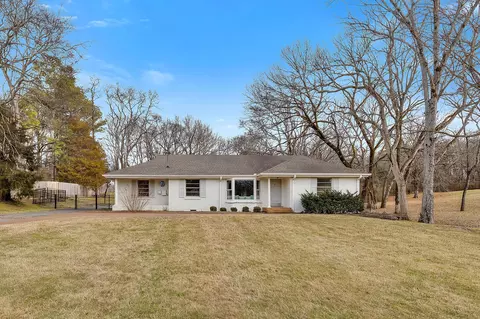 836 Brook Hollow Rd, Nashville, TN 37205