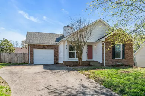 268 Kathleen Ct, Clarksville, TN 37043