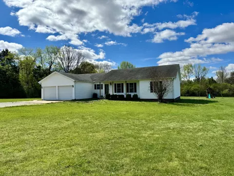 35 Whitaker Bend Rd, Linden, TN 37096