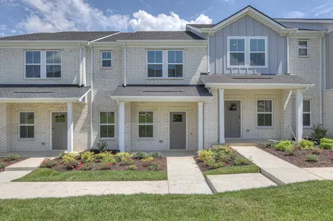 204 Douglas Bend Rd #403, Gallatin, TN 37066