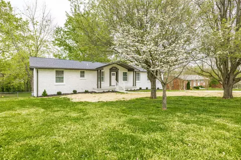 111 La Vista Dr, Hendersonville, TN 37075