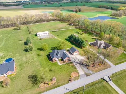 1400 Dudley Rd, Clarksville, TN 37043