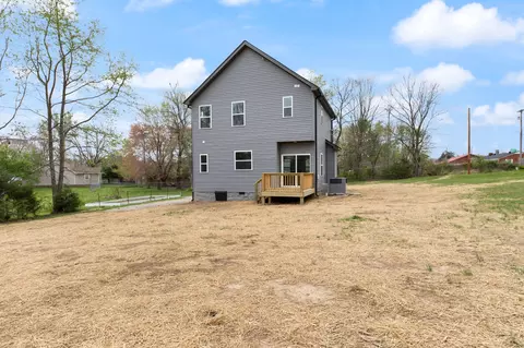 Exterior - 103 Silver Leaf Cir, Dickson, TN 37055 photo 9 of 11