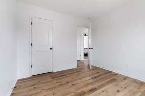 Entry Way - 103 Silver Leaf Cir, Dickson, TN 37055 photo 3 of 3