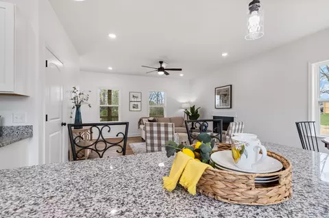 Dining - 103 Silver Leaf Cir, Dickson, TN 37055 photo 2 of 2