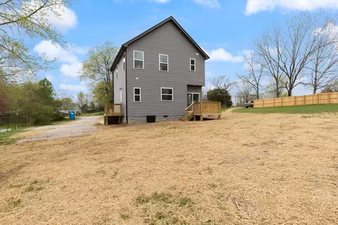 Exterior - 103 Silver Leaf Cir, Dickson, TN 37055 photo 10 of 11