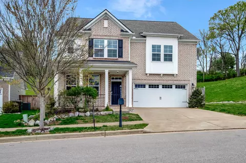 1909 Stonewater Dr, Hermitage, TN 37076