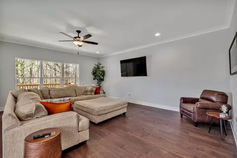 Living - 1020 Stonebrook Dr, Dickson, TN 37055 photo 1 of 3