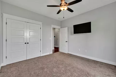 Bedroom - 1020 Stonebrook Dr, Dickson, TN 37055 photo 6 of 7