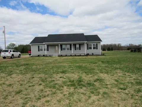 Exterior - 640 Hurt Loop, Mcewen, TN 37101 photo 2 of 8