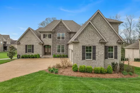 2007 Hawkwell Cir, Hendersonville, TN 37075