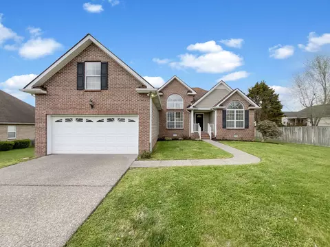 366 Remington Ave, Gallatin, TN 37066