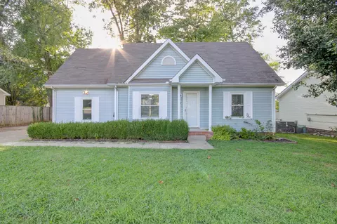 568 Lorie Ln, Clarksville, TN 37042