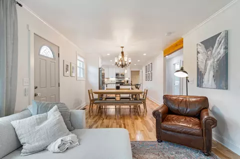 5010 W Durrett Dr, Nashville, TN 37211