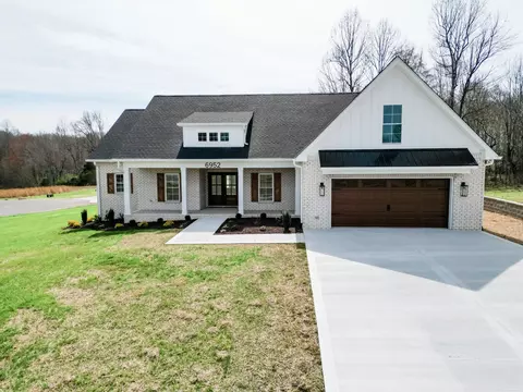 6952 Sweet Magnolia Way, Baxter, TN 38544