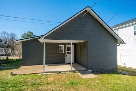 Exterior - 108 Walnut St, Springfield, TN 37172 photo 2 of 9