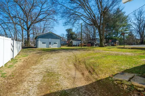 Exterior - 108 Walnut St, Springfield, TN 37172 photo 6 of 9