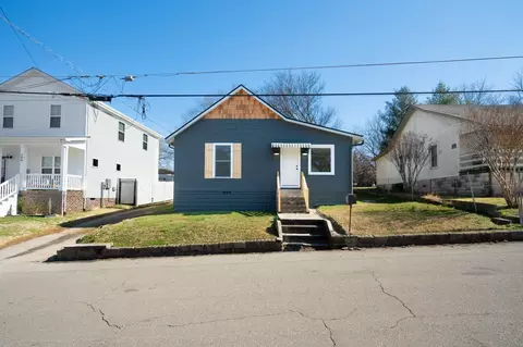 Exterior - 108 Walnut St, Springfield, TN 37172 photo 4 of 9
