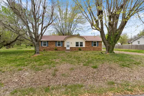 2142 Old Russellville Pike, Clarksville, TN 37043