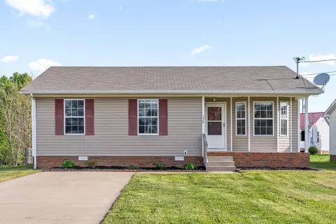 224 Waterford Dr, Oak Grove, KY 42262