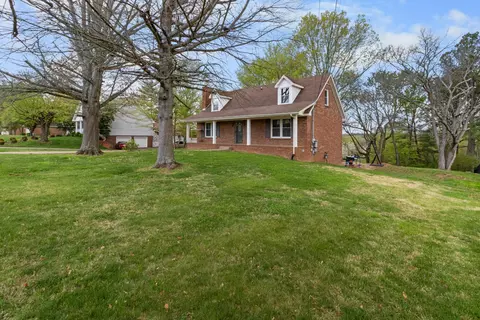 1767 Heritage Dr, Clarksville, TN 37043