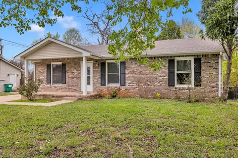 2809 Teakwood Dr, Clarksville, TN 37040