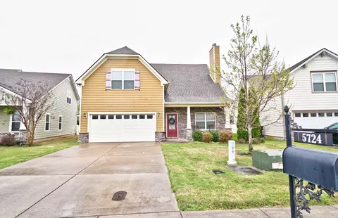 5724 Enclave Dr, Murfreesboro, TN 37128