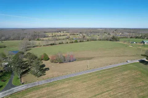1 White Rd, Pulaski, TN 38478