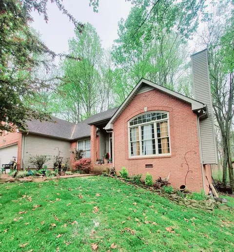 403 S Aztec Dr, White House, TN 37188