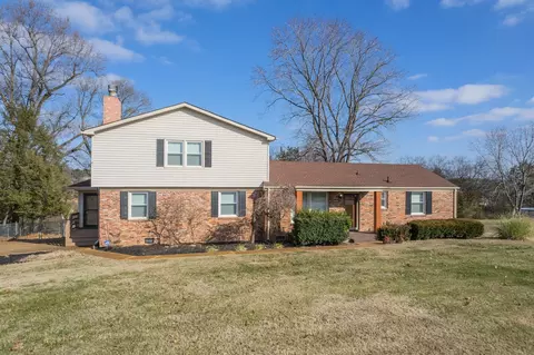 221 Lisa Ln, Nashville, TN 37210