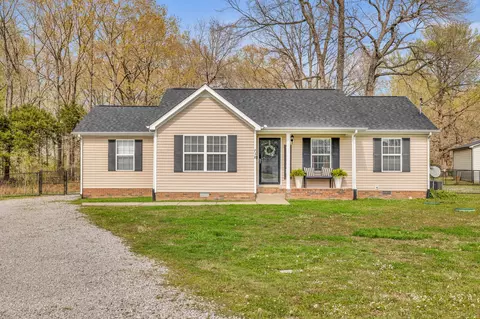 738 Eaglesham Dr, Christiana, TN 37037
