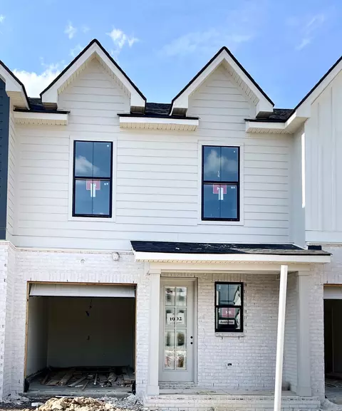 3028 Inman Dr, Thompsons Station, TN 37179